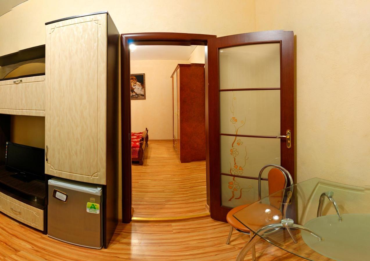 De Luxe Otel Khmilnyk Dış mekan fotoğraf