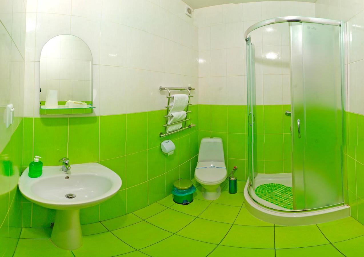 De Luxe Otel Khmilnyk Dış mekan fotoğraf